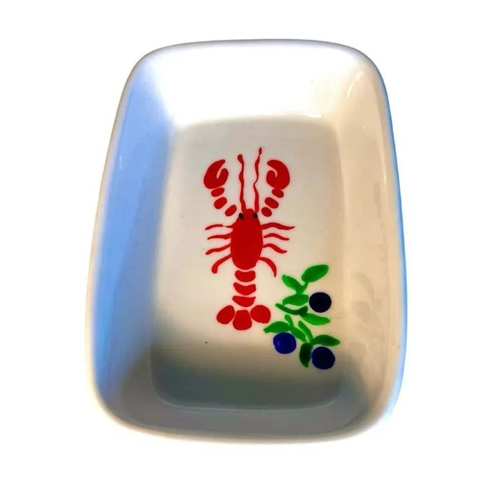 Crate & Barrel Nantucket Stoneware Lobster & Berry Motif Baking  Dish